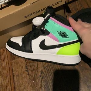 Brand new jordans with  authentication tag